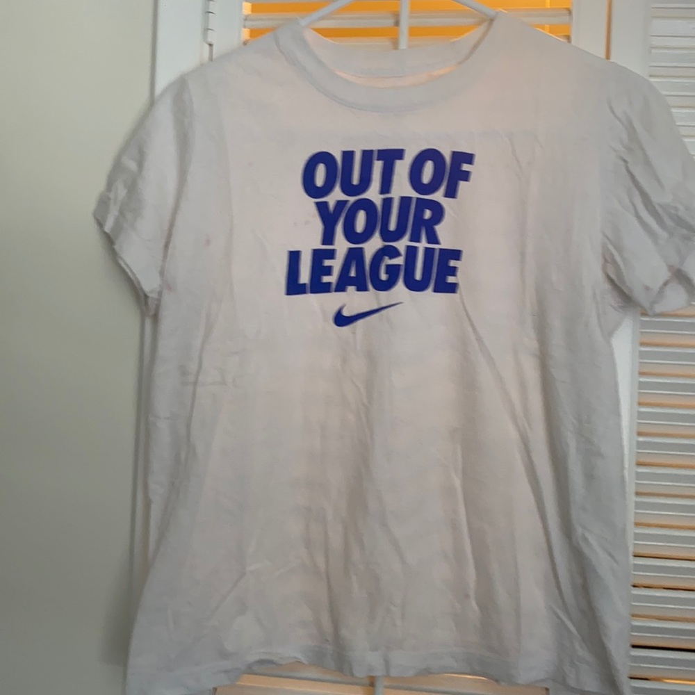 nike t shirt